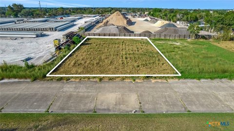 Commercial Lot in Growing Corridor