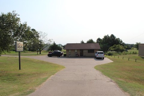 Commercial Building on Corner Lot