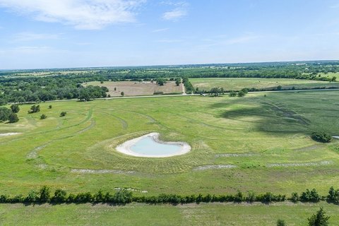LAND - Round Top, TX