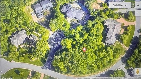 Spacious Lot in Ford's Colony