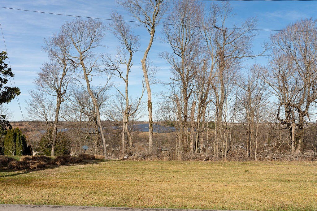 Lakefront Lot in Woodlawn Estates