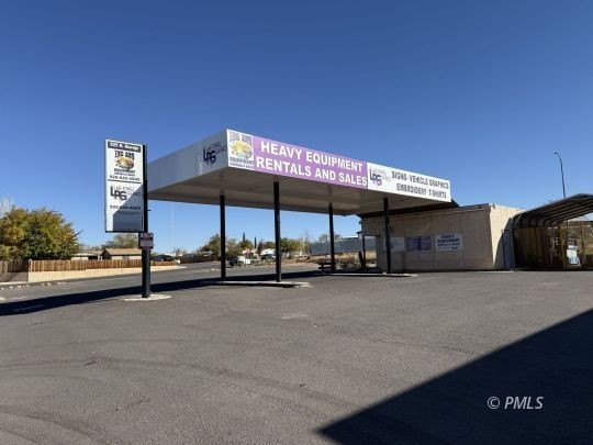 825 Navajo Dr, Page, AZ 86040-7715