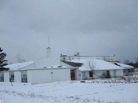 School Building with Storage Conversion Potential