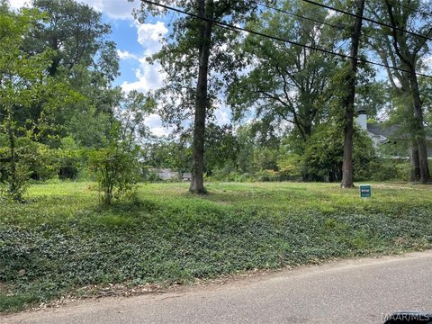 Residential Land in Montgomery, AL