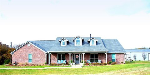 Remodeled Farmhouse on 29 Acres
