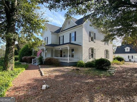 Historic Office Building For Lease