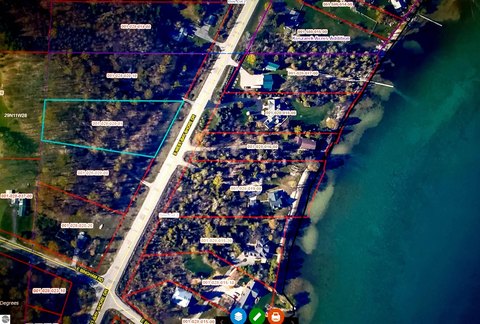 Leelanau County Land on M22