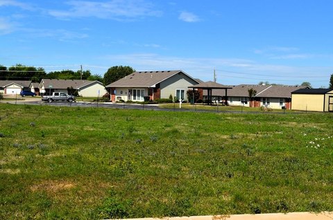 Residential Lot in Mabank, TX