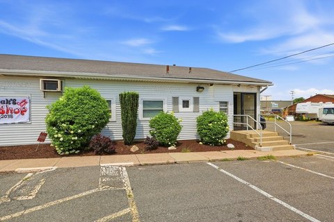 End-Unit Office Suite