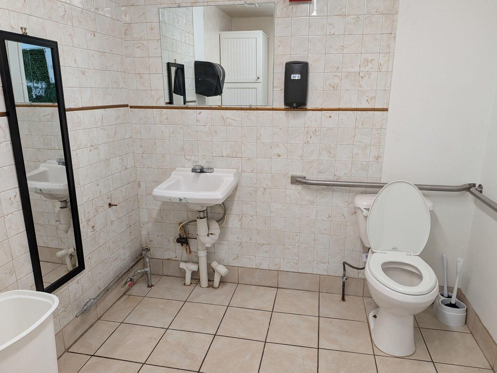 Picture 4
