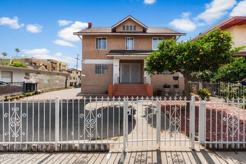 Los Angeles Triplex Near USC