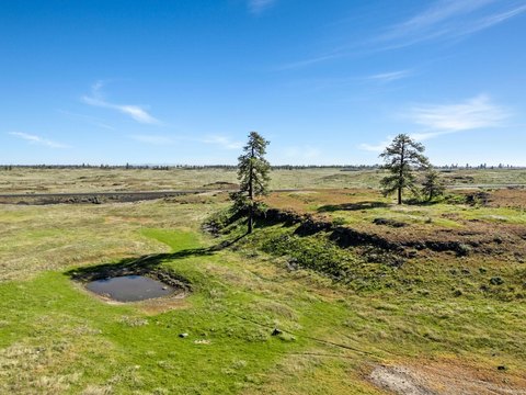 Land, Davenport, WA