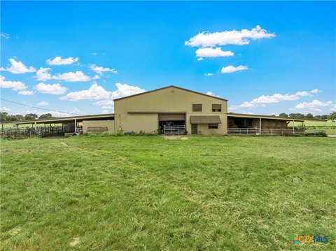 Expansive Hill County Land