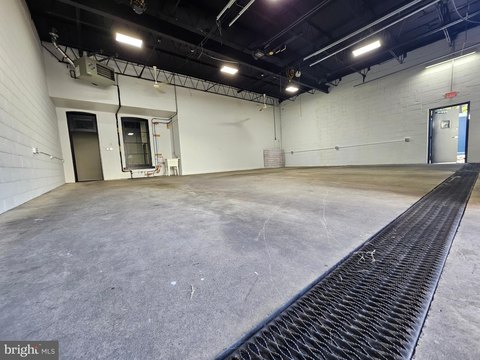 Bethlehem Garage Space For Lease