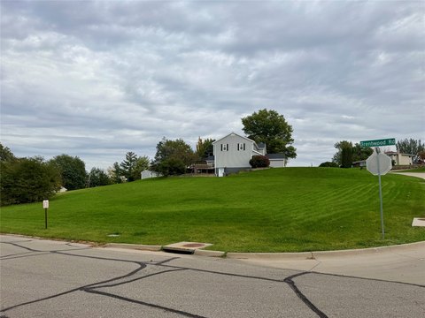 Land, Marshalltown, IA