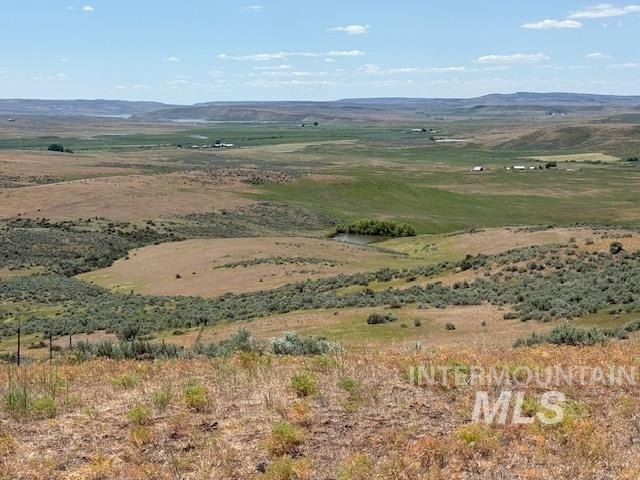 Idaho Ranch with Grazing Ground