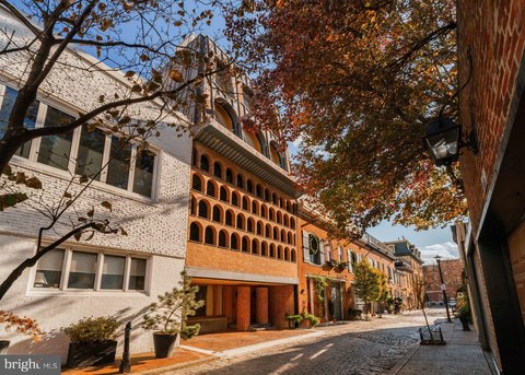 Architect-Owned Duplex in Center City