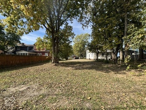 Land, Indianapolis, IN