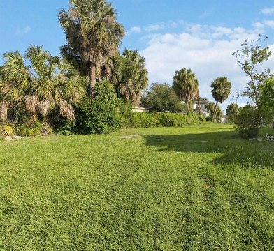 Land, TAMPA, FL