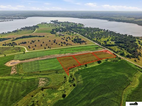 Waterfront Walk-Out Development Lot