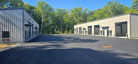 Flex Unit with Overhead Door