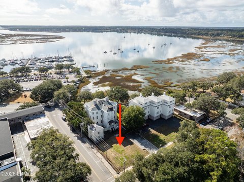 LAND - Beaufort, SC