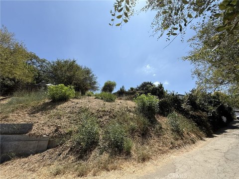 Land, Los Angeles, CA
