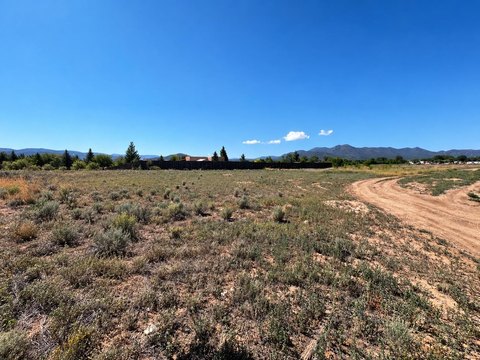 Land, Ranchos de Taos, NM