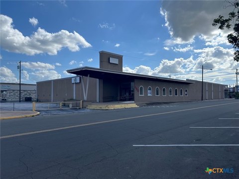 Flex Space with Commercial Kitchen