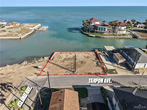 Waterfront Lots with Gulf Access