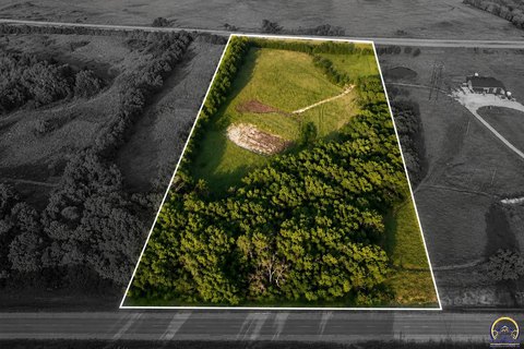 LAND - Wakarusa, KS