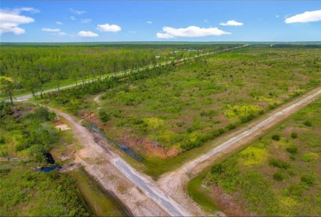 Oversized Corner Lot Near Lake