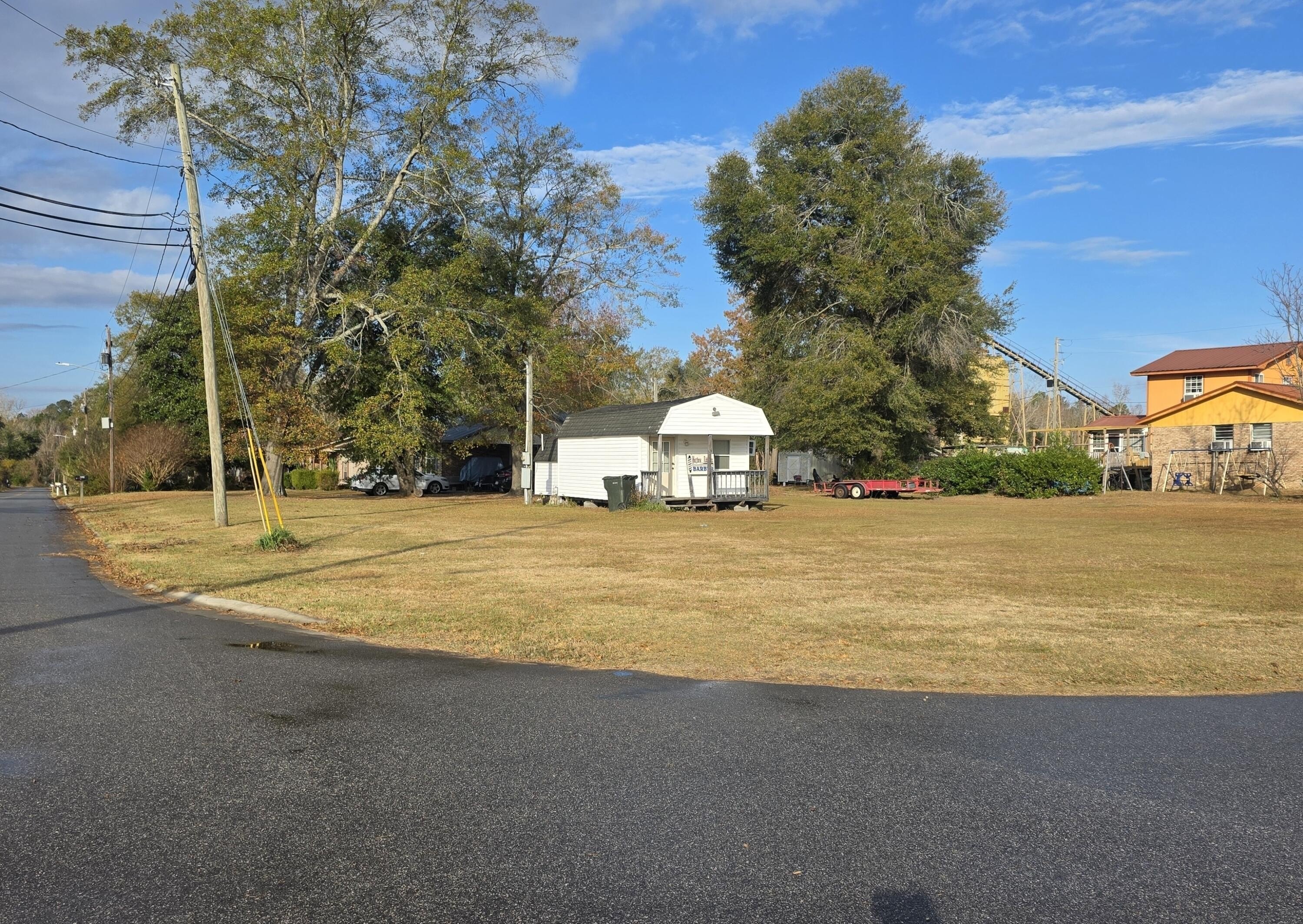 Commercial Opportunity in High-Traffic Location