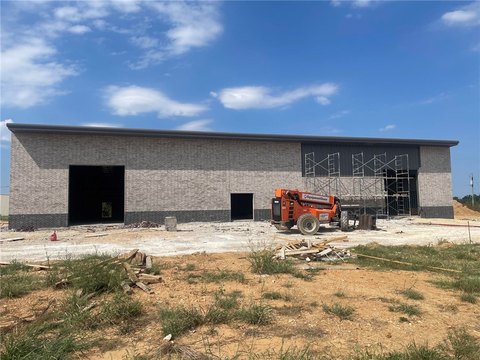 New Construction Flex Warehouse Space