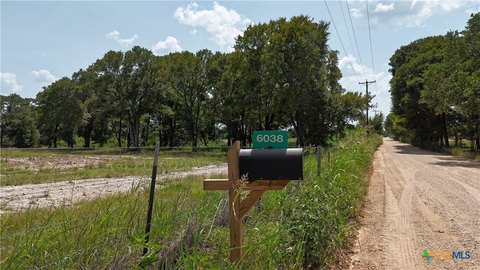 Land, Milano, TX