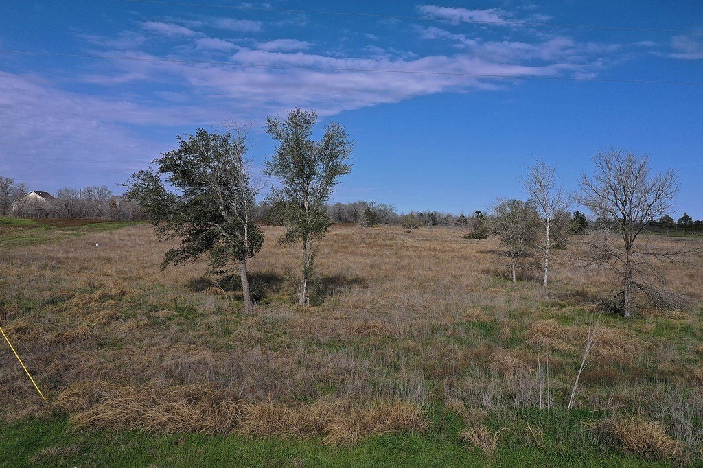 Waelder, TX Acreage for Sale