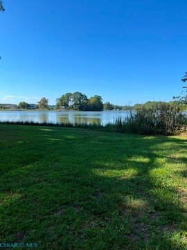Land, North, VA