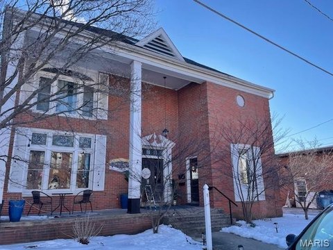 Mixed-Use Building with Income Potential