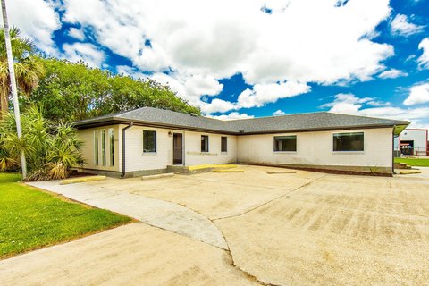 Houma Office Building For Sale