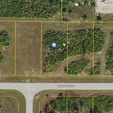 Spacious Lot in Placida