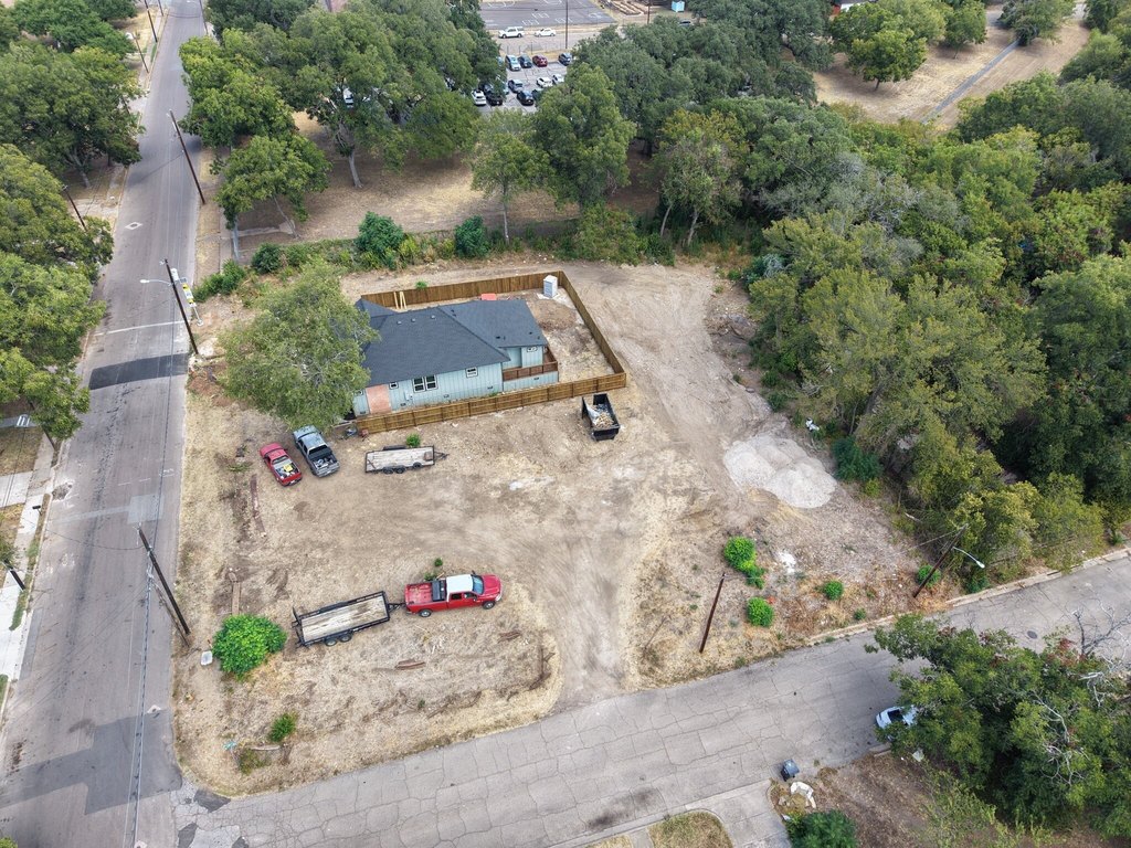 Picture 3