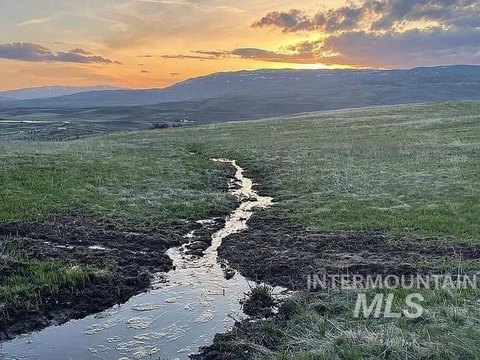 Secluded Land with Expansive Views