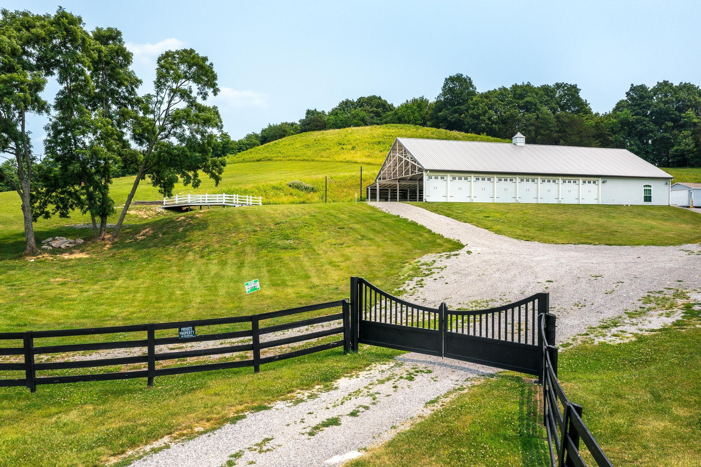 Versatile Property on 9.37 Acres