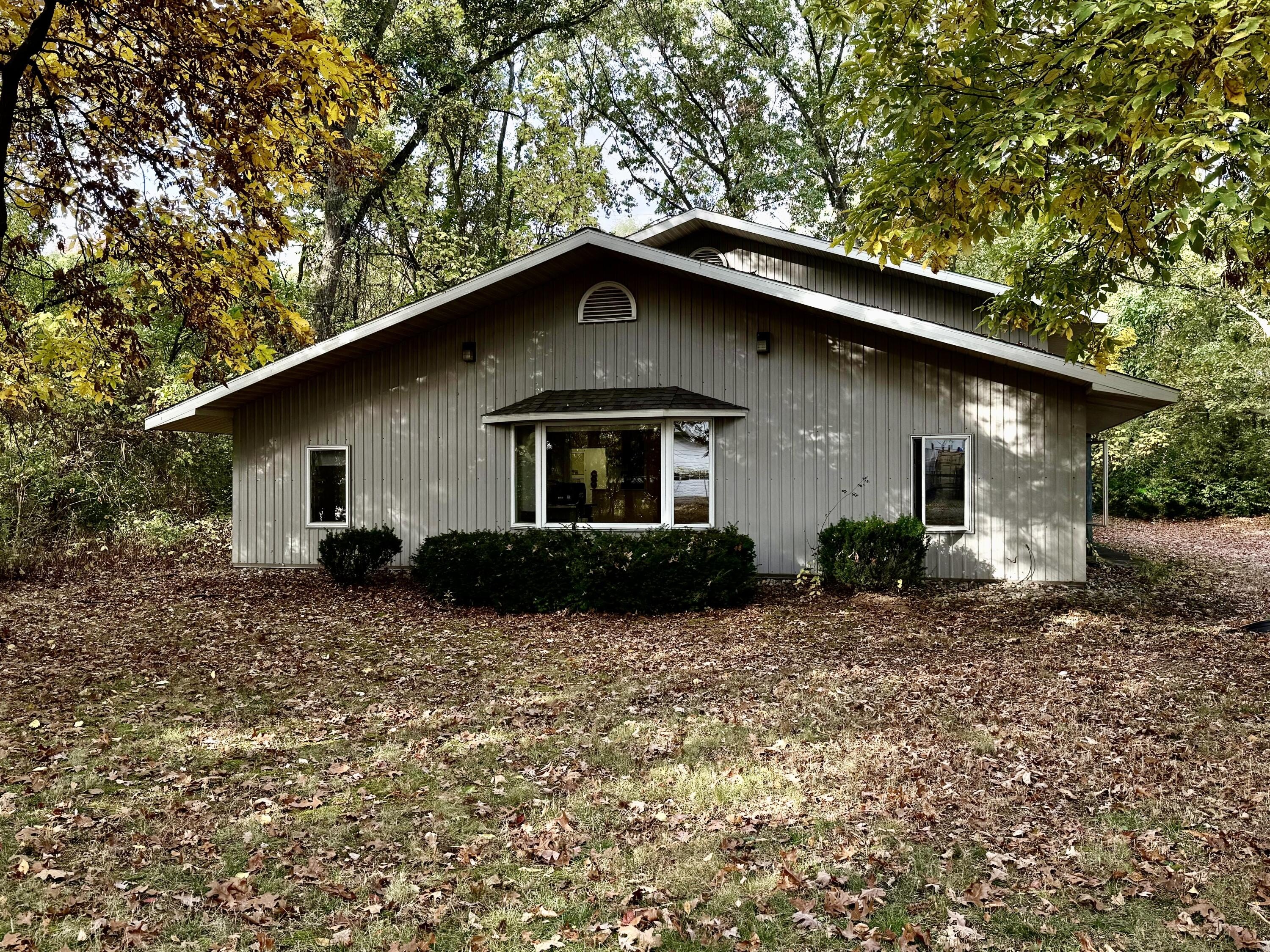 Versatile Commercial Property on High-Traffic Street