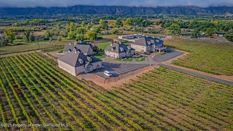 Two Rivers Winery and Events