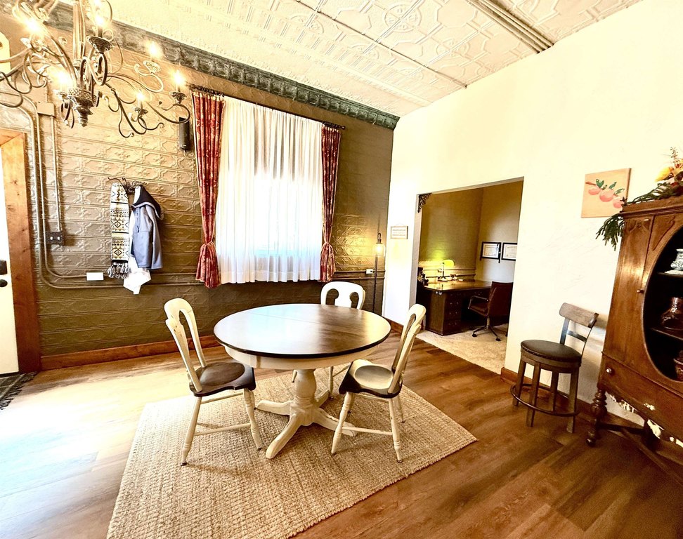 Picture 8