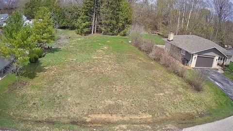Vacant Land in Established Neighborhood