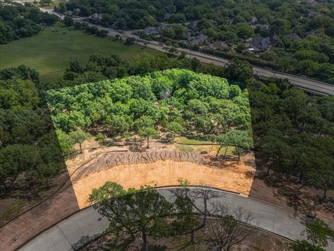 Gated Estate Homesite in The Bluffs