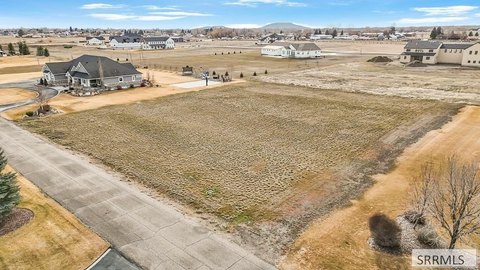 Residential Land in Saddle Creek