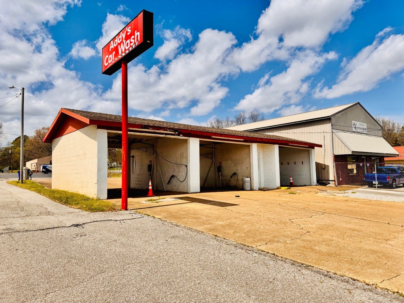 Versatile Commercial Property in McKenzie